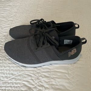 New Balance Women’s 11 Gray Memory Sole Athletic Shoes